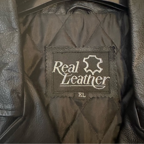 Pristine Leather Motorcycle Jacket - Picture 3 of 9